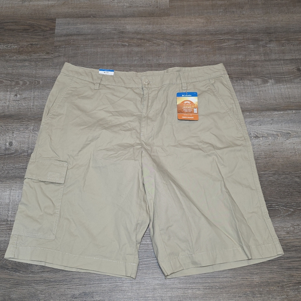 NWT Columbia Silver Ridge 2.0 Cargo Short Lightweight Nylon Khaki Size 38
